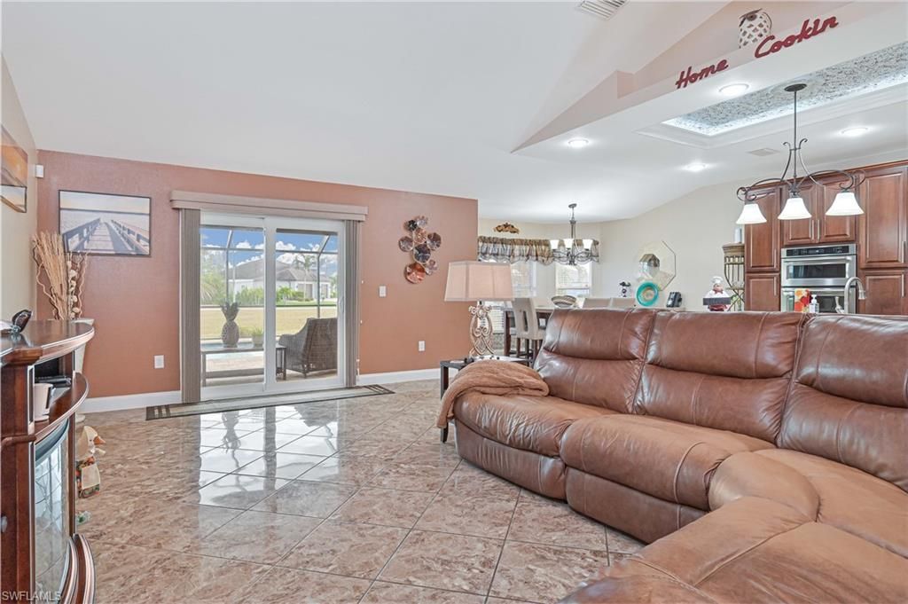 1605 NW 43rd Ave, Cape Coral, FL 33993 Photo