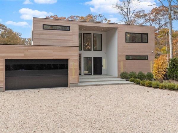 21 Westwood Road, Wainscott, NY 11975