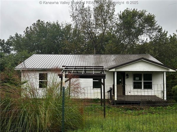 180 Oak Addition Drive, Spencer, WV 25276