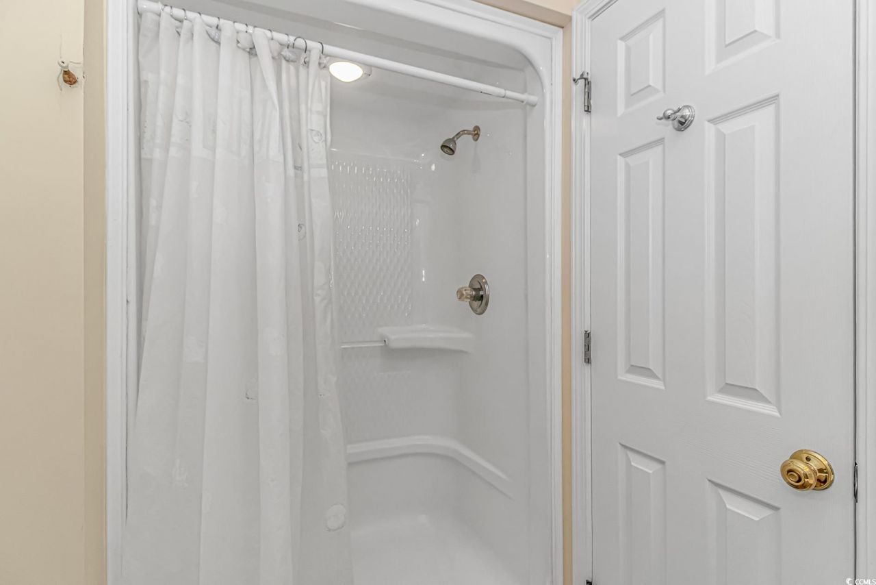 6001-mh 18b S Kings Hwy. Photo 16