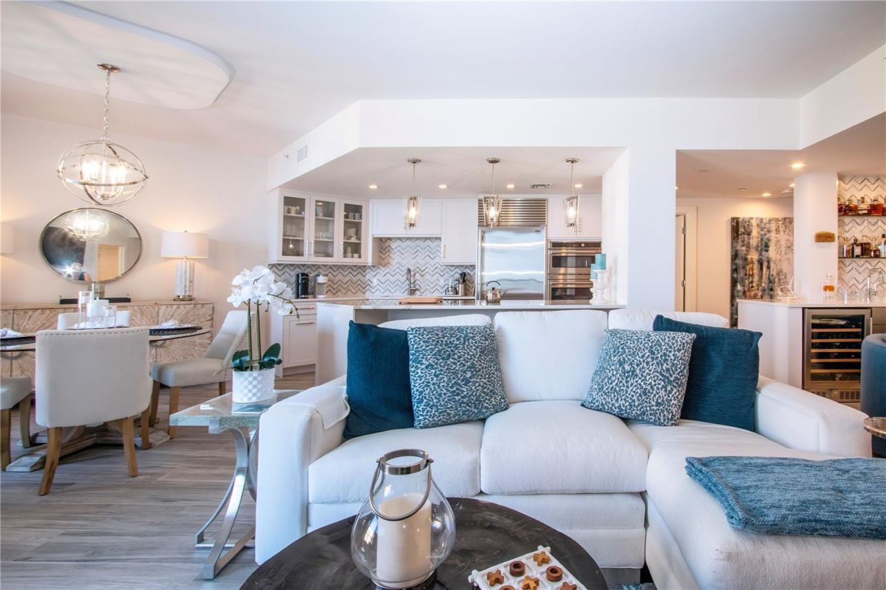 1211 Gulf Of Mexico Drive, Unit 505, Longboat Key, FL 34228 Photo