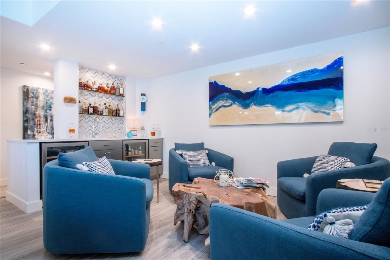 1211 Gulf Of Mexico Drive, Unit 505, Longboat Key, FL 34228 Photo