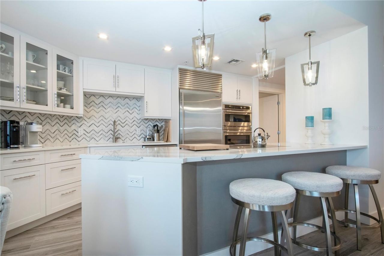 1211 Gulf Of Mexico Drive, Unit 505, Longboat Key, FL 34228 Photo