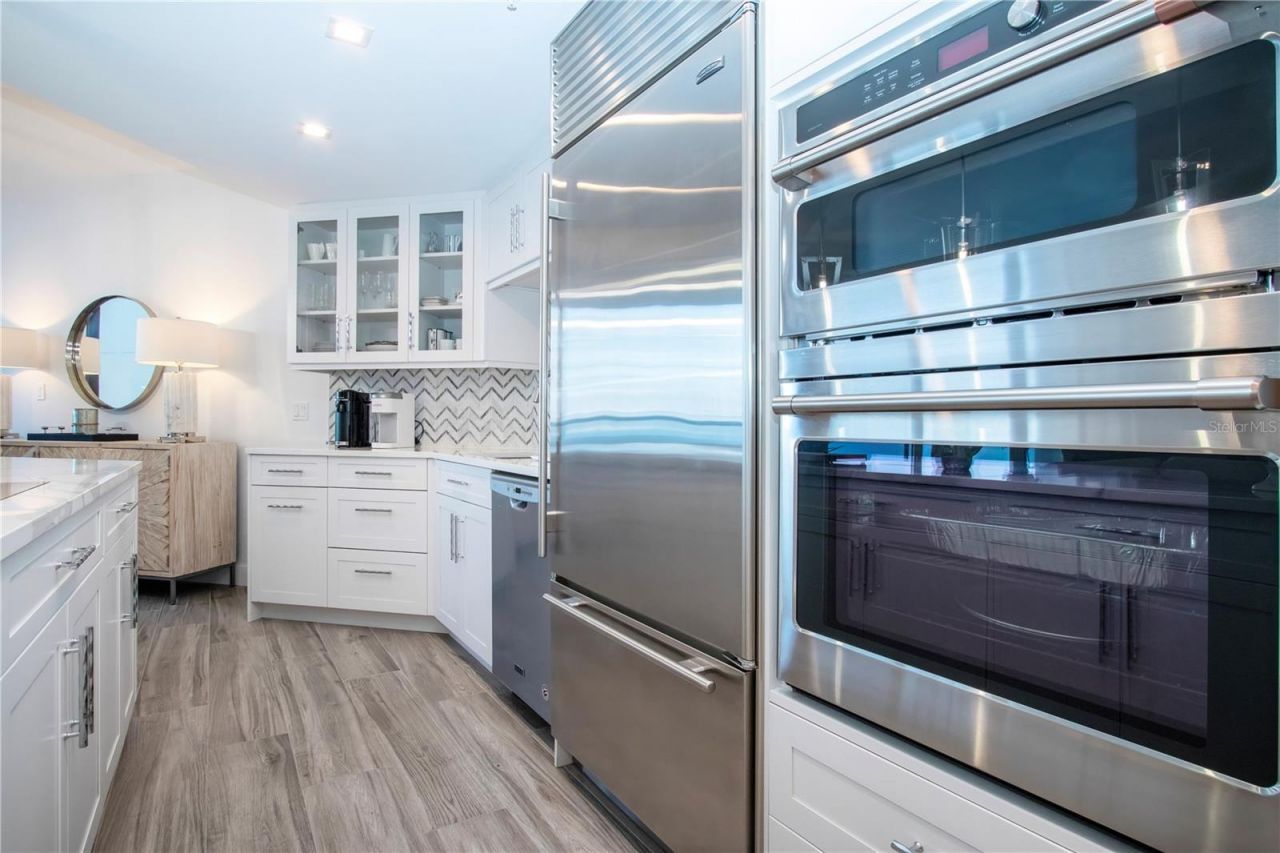 1211 Gulf Of Mexico Drive, Unit 505, Longboat Key, FL 34228 Photo