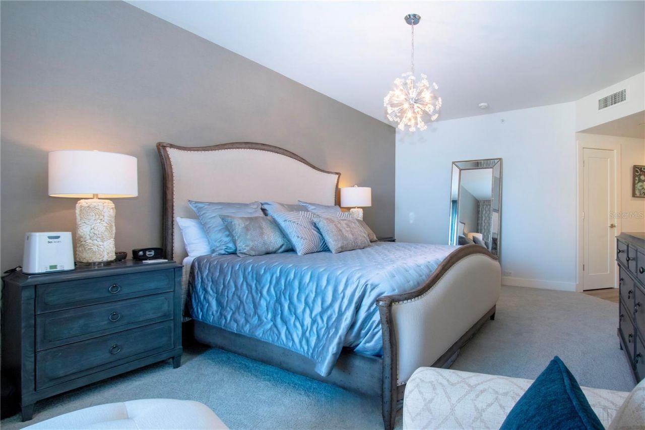 1211 Gulf Of Mexico Drive, Unit 505, Longboat Key, FL 34228 Photo