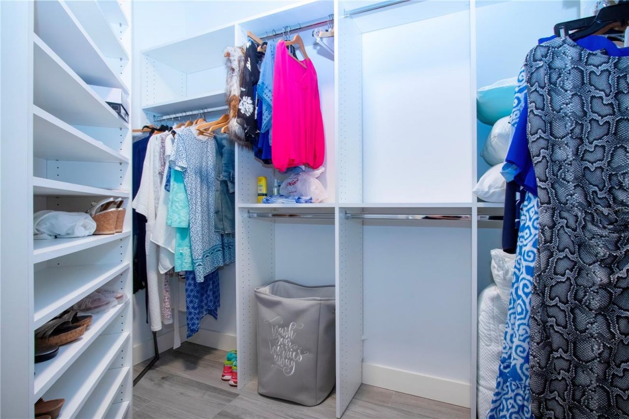 1211 Gulf Of Mexico Drive, Unit 505, Longboat Key, FL 34228 Photo