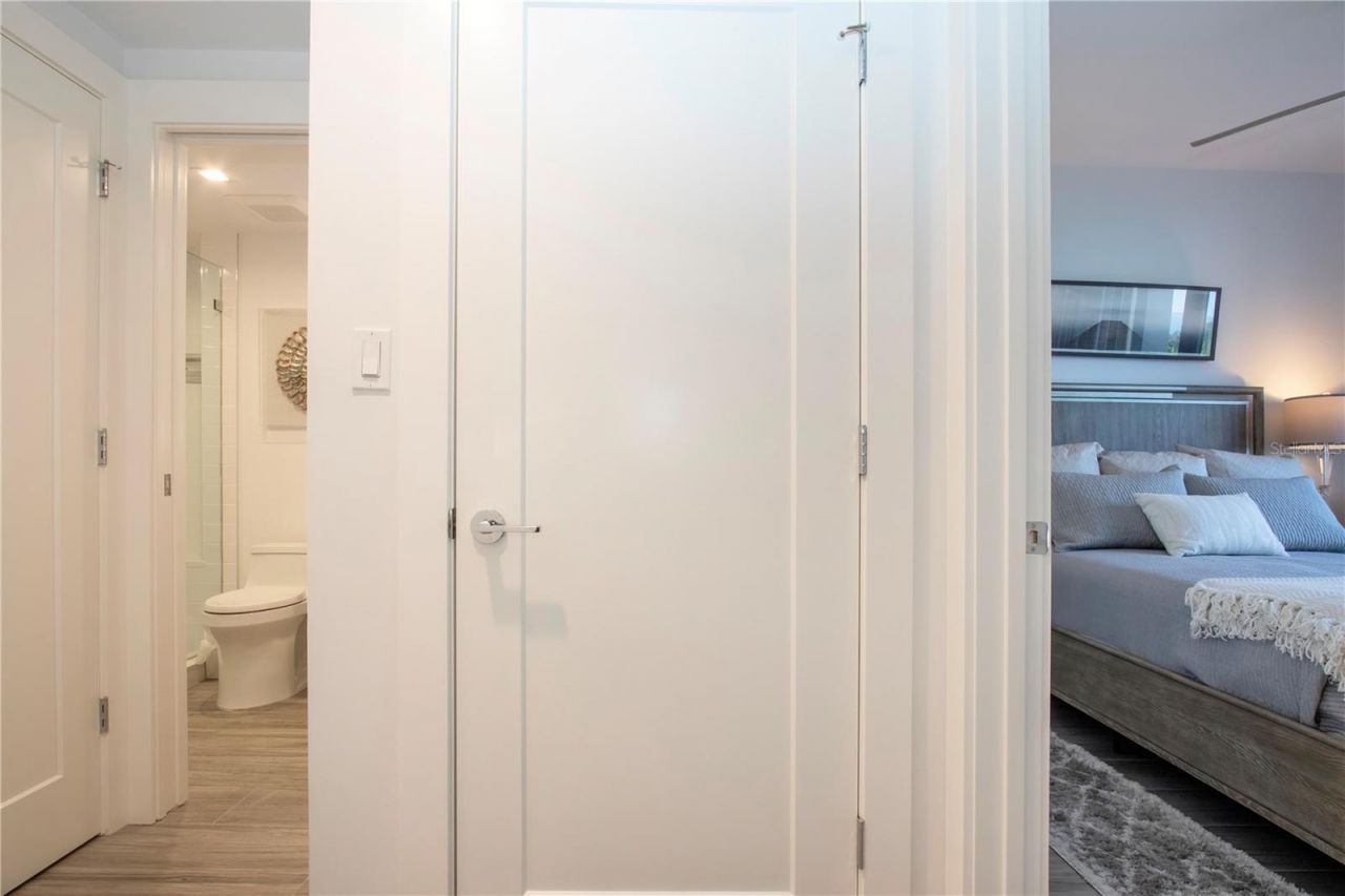 1211 Gulf Of Mexico Drive, Unit 505, Longboat Key, FL 34228 Photo