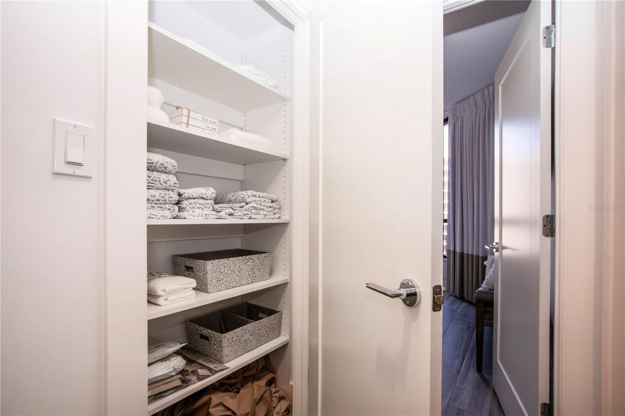 1211 Gulf Of Mexico Drive, Unit 505, Longboat Key, FL 34228 Photo