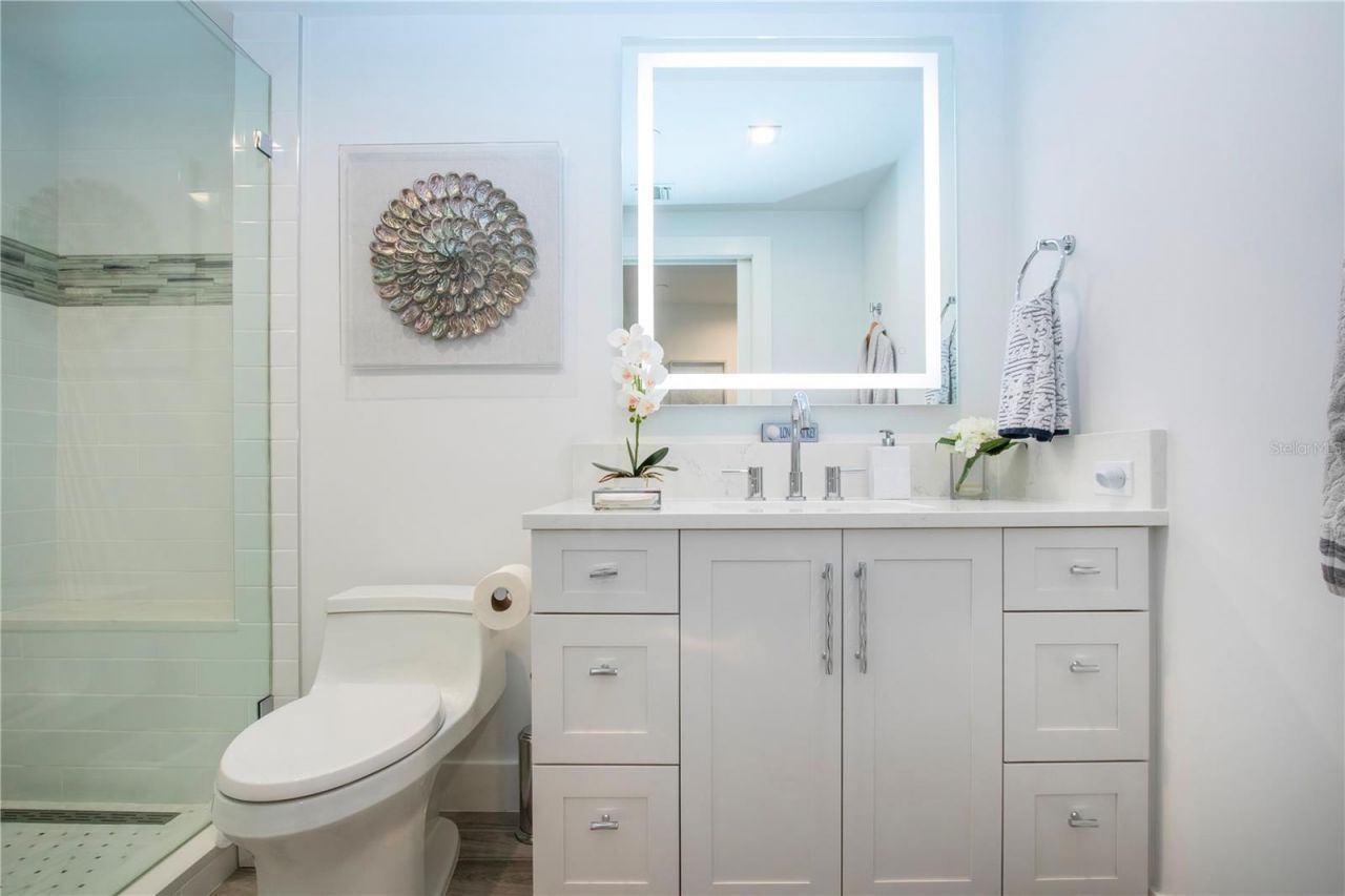 1211 Gulf Of Mexico Drive, Unit 505, Longboat Key, FL 34228 Photo