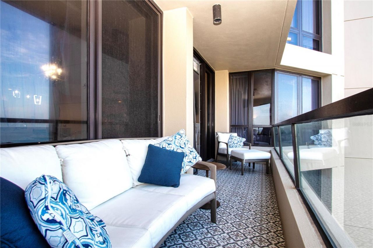 1211 Gulf Of Mexico Drive, Unit 505, Longboat Key, FL 34228 Photo