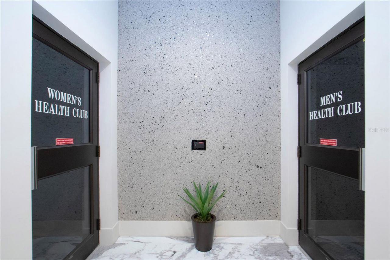 1211 Gulf Of Mexico Drive, Unit 505, Longboat Key, FL 34228 Photo