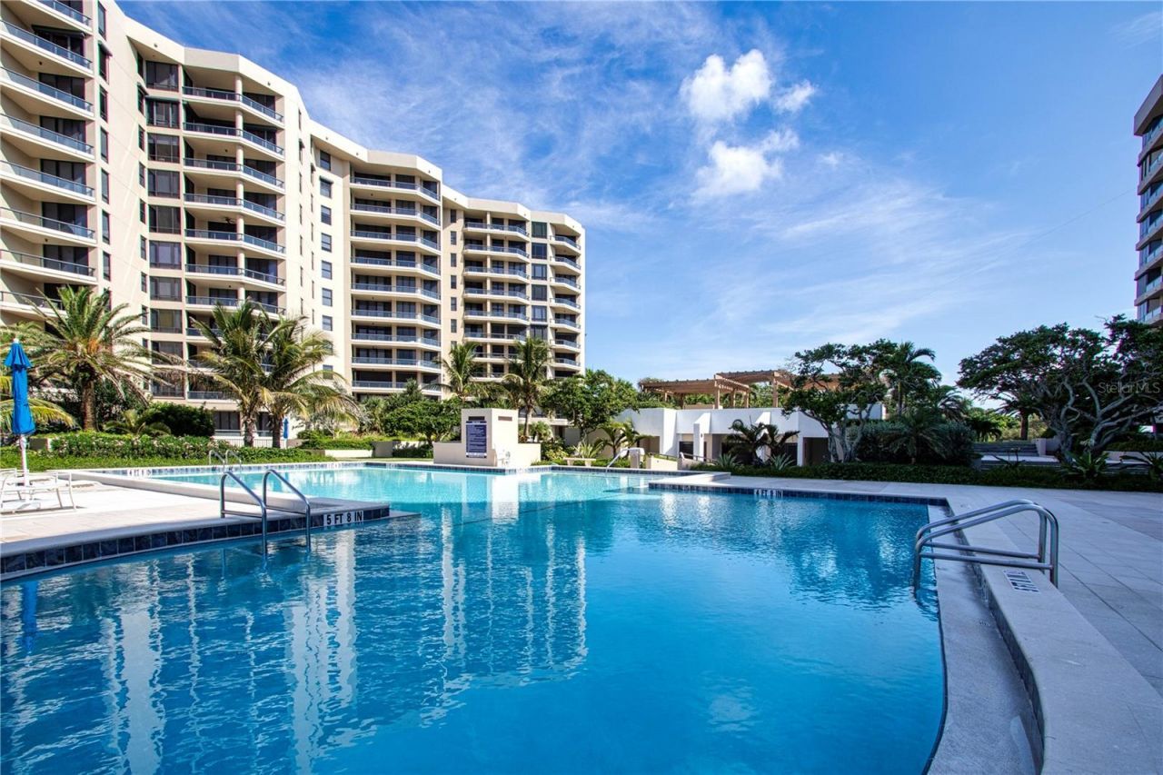 1211 Gulf Of Mexico Drive, Unit 505, Longboat Key, FL 34228 Photo