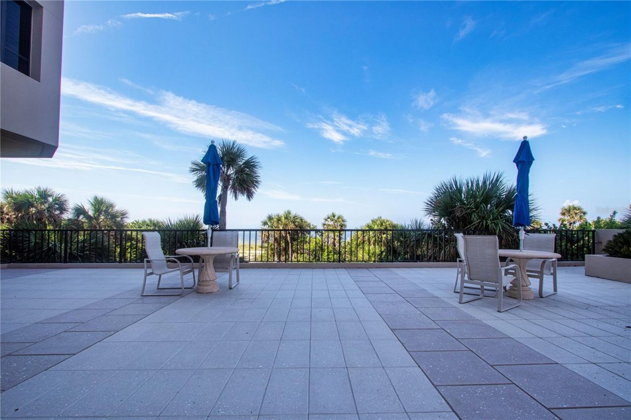 1211 Gulf Of Mexico Drive, Unit 505, Longboat Key, FL 34228 Photo