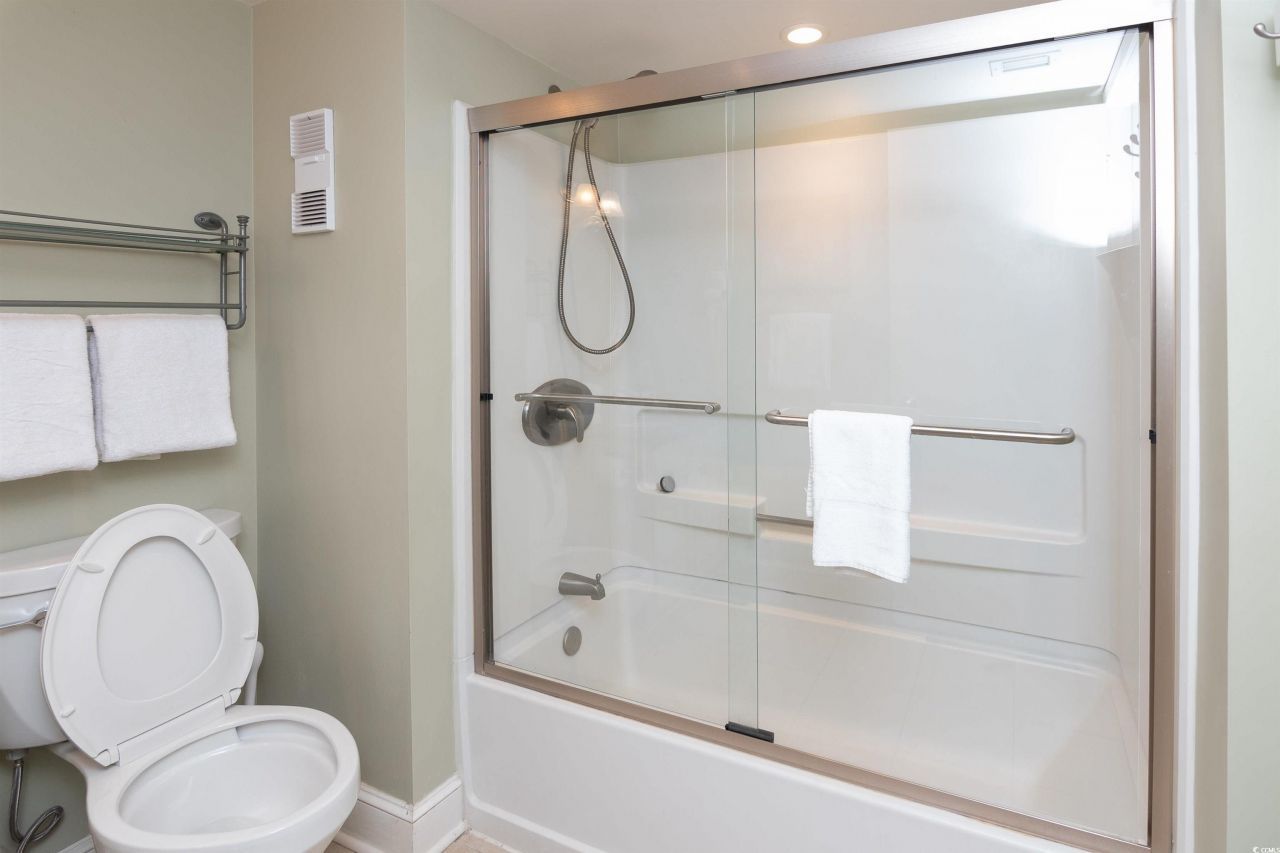 9820 Queensway Blvd. Photo 22