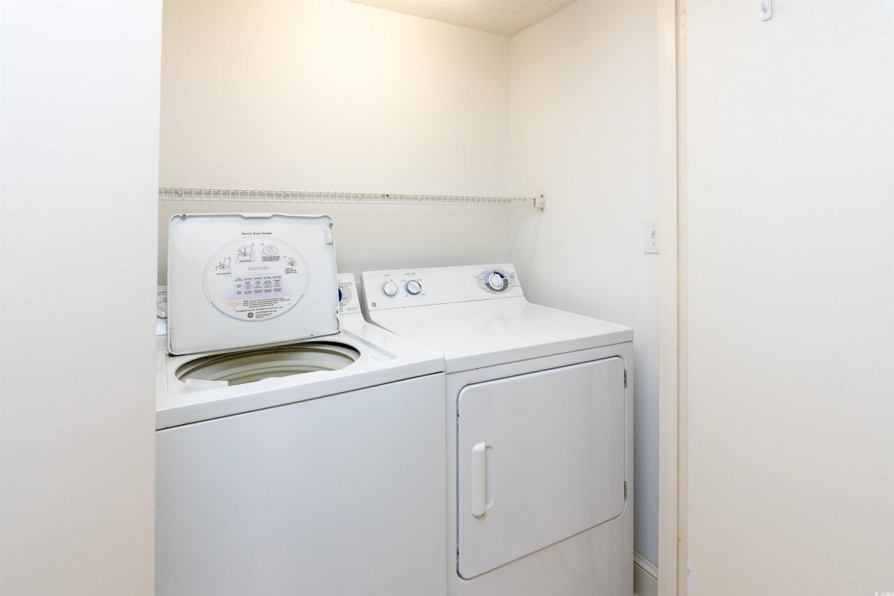 9820 Queensway Blvd. Photo 25