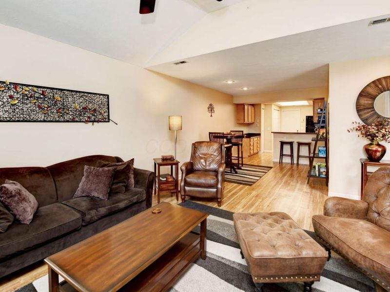 2263 Willowside Lane, Grove City, OH 43123 Photo 10