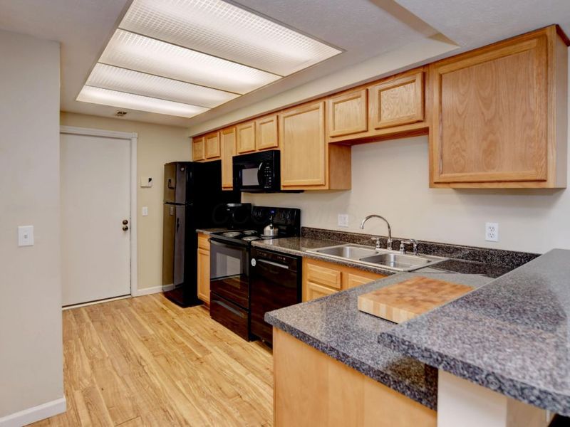 2263 Willowside Lane, Grove City, OH 43123 Photo 16