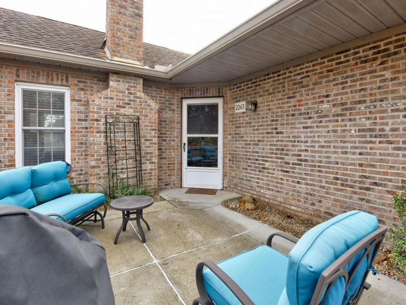 2263 Willowside Lane, Grove City, OH 43123 Photo 4