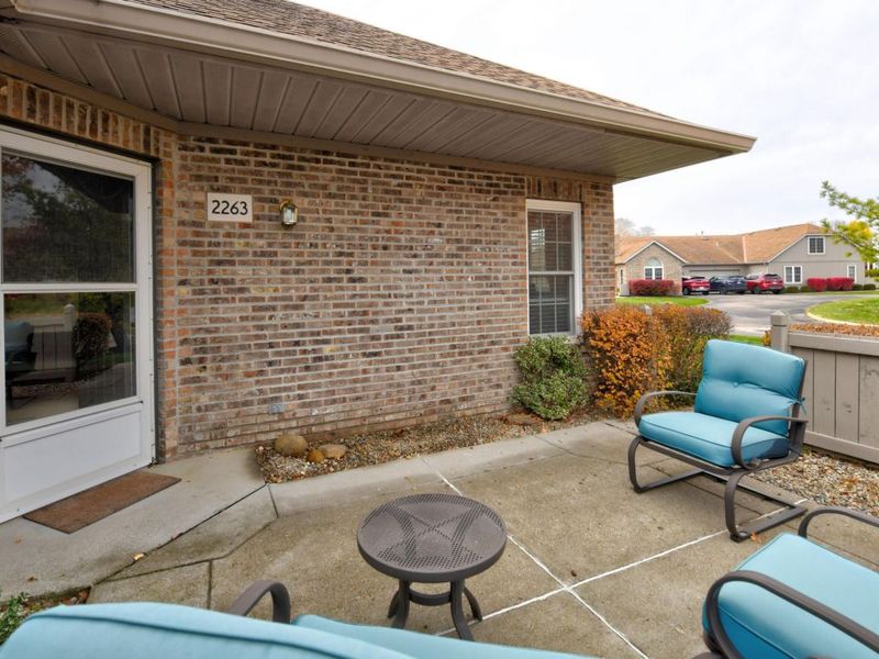 2263 Willowside Lane, Grove City, OH 43123 Photo 5