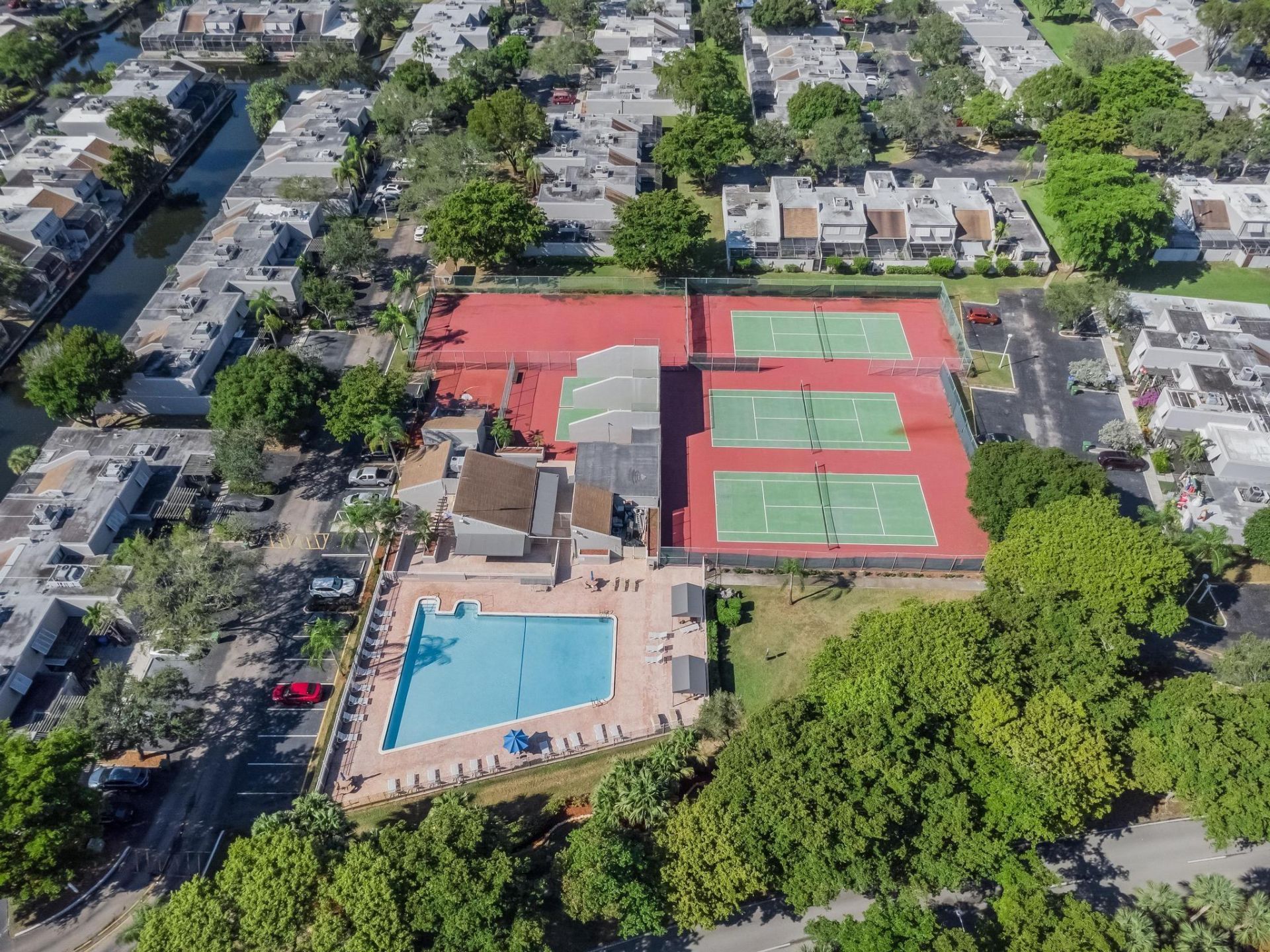 1491 NW 112th Way, Pembroke Pines, FL 33026 Photo