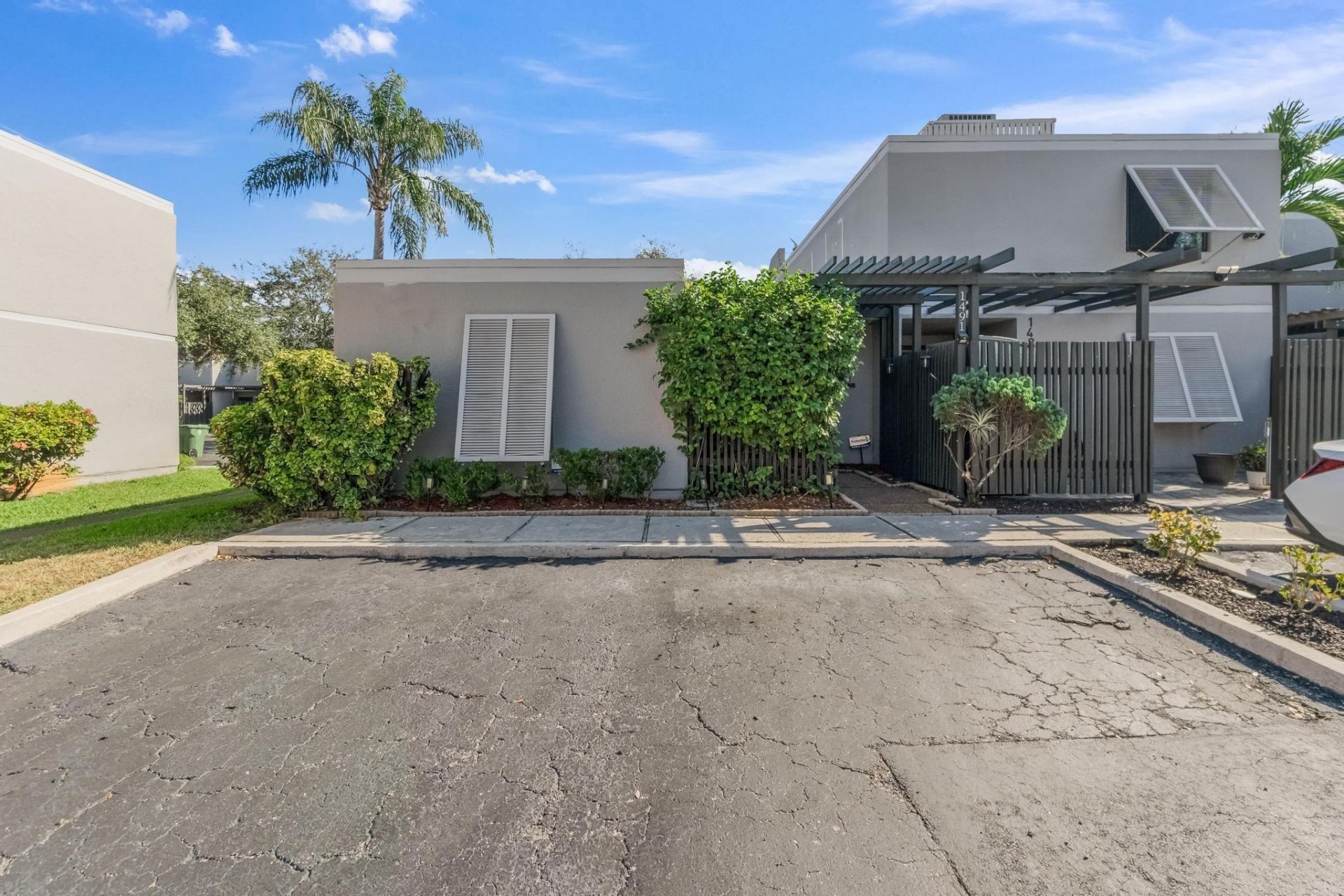 1491 NW 112th Way, Pembroke Pines, FL 33026 Photo