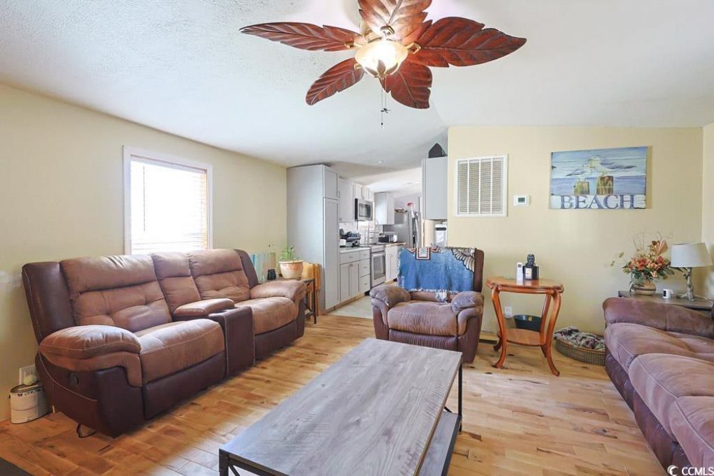 1911 Abba Ct. Photo 4