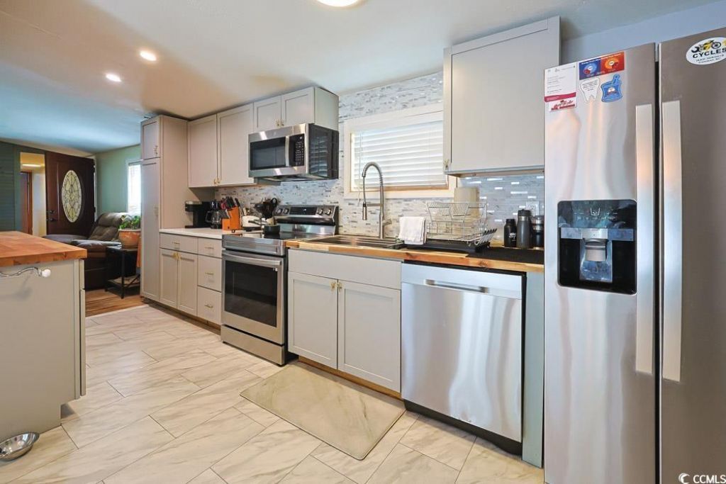 1911 Abba Ct. Photo 6