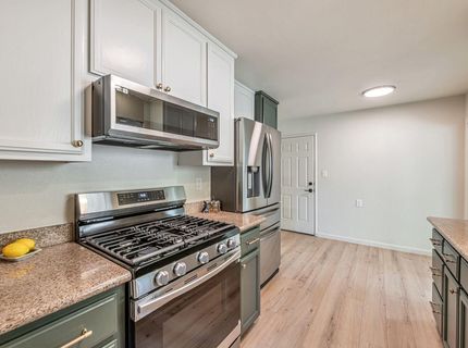 4300 Morpheus Ln, Sacramento, CA 95864 Photo