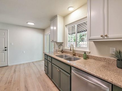 4300 Morpheus Ln, Sacramento, CA 95864 Photo