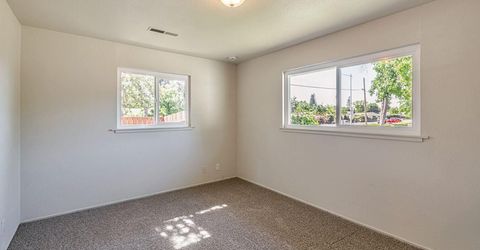 4300 Morpheus Ln, Sacramento, CA 95864 Photo