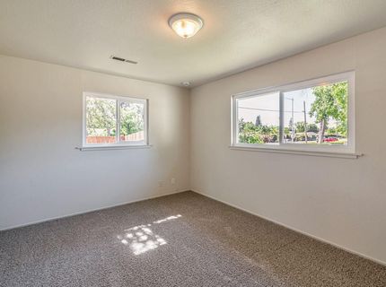 4300 Morpheus Ln, Sacramento, CA 95864 Photo