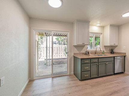 4300 Morpheus Ln, Sacramento, CA 95864 Photo
