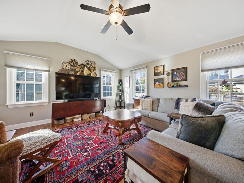 125 S Stanwood Road, Columbus, OH 43209 Photo 25