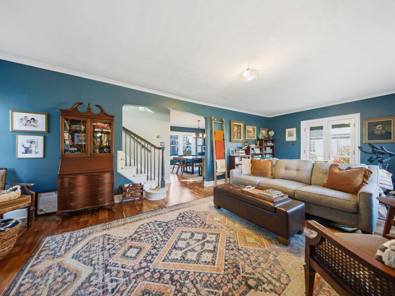 125 S Stanwood Road, Columbus, OH 43209 Photo 8