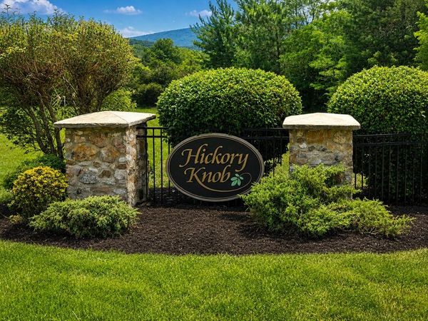 3741 Knob Creek TRL, Elliston, VA 24087