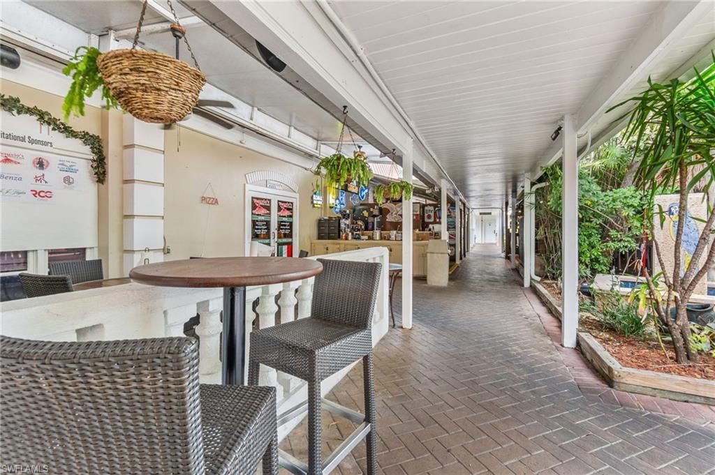 2555 Tamiami Trl N, Unit 204, Naples, FL 34103 Photo