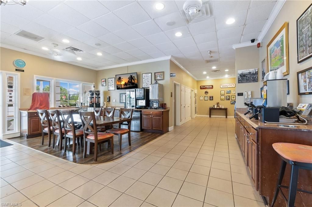 2555 Tamiami Trl N, Unit 204, Naples, FL 34103 Photo