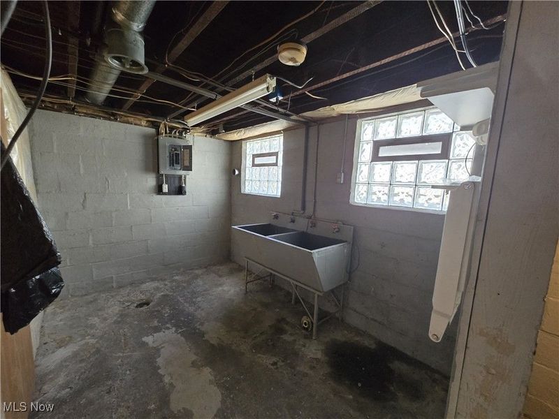 1159 Carey Avenue, Akron, OH 44314 Photo 20