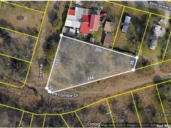 9157 Newcombe Dr, San Antonio, TX 78109