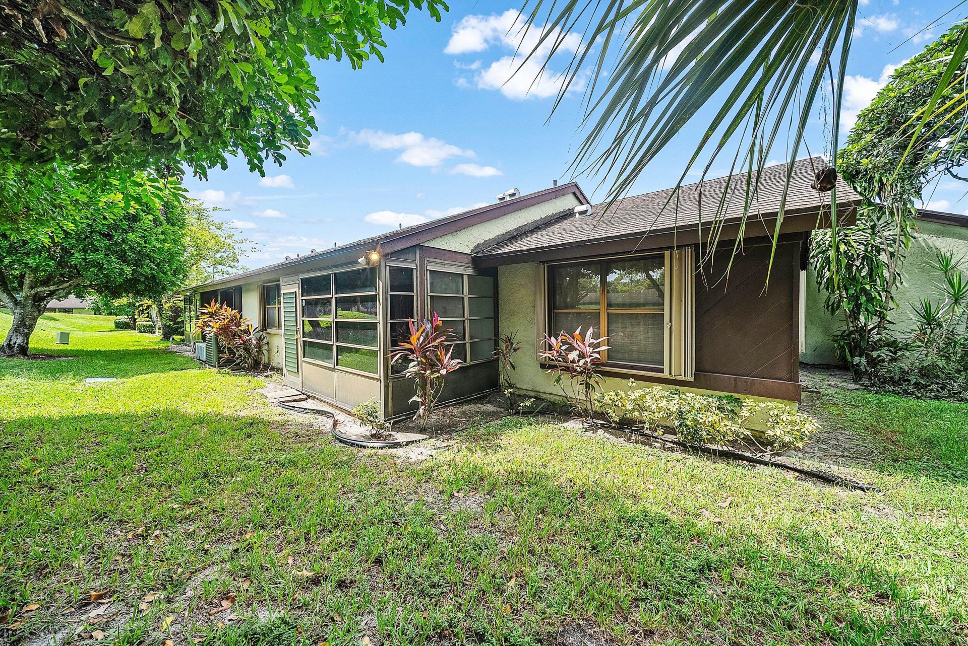 276 Beaver Dam Court, Royal Palm Beach, FL 33411 Photo