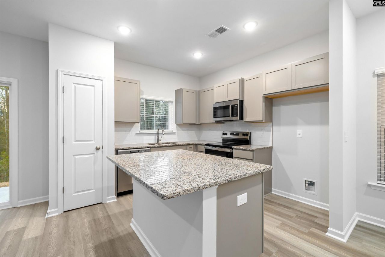 2045 Armada Road Photo 10