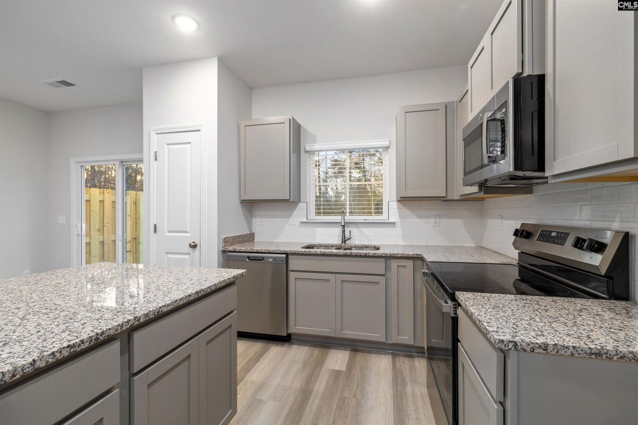 2045 Armada Road Photo 12