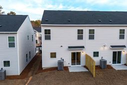 2045 Armada Road photo 4