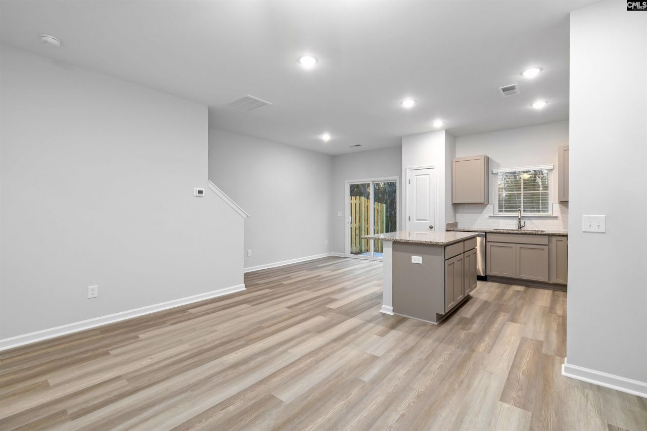 2045 Armada Road Photo 9