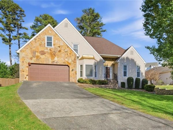 212 Shannon Drive, Woodstock, GA 30188