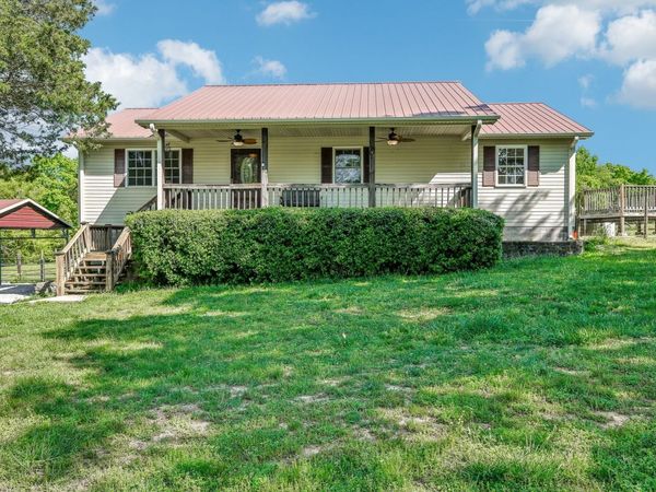 46 Seay Ln, Erin, TN 37061