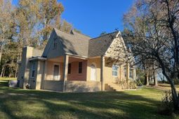 172 S Pine Street photo 4