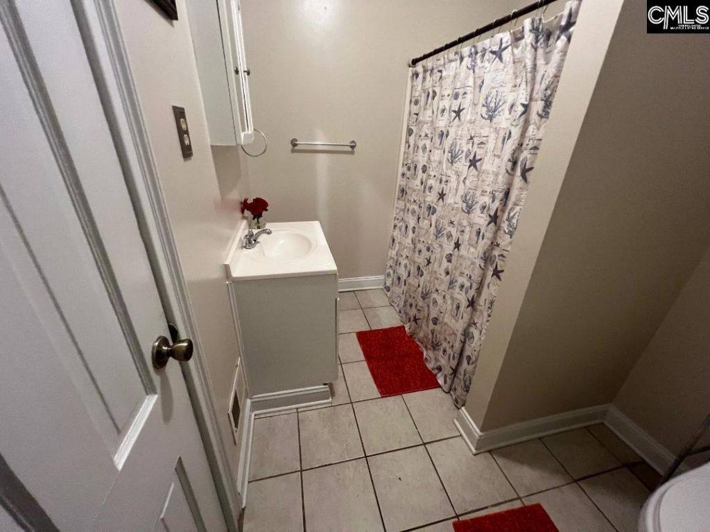 172 S Pine Street Photo 40