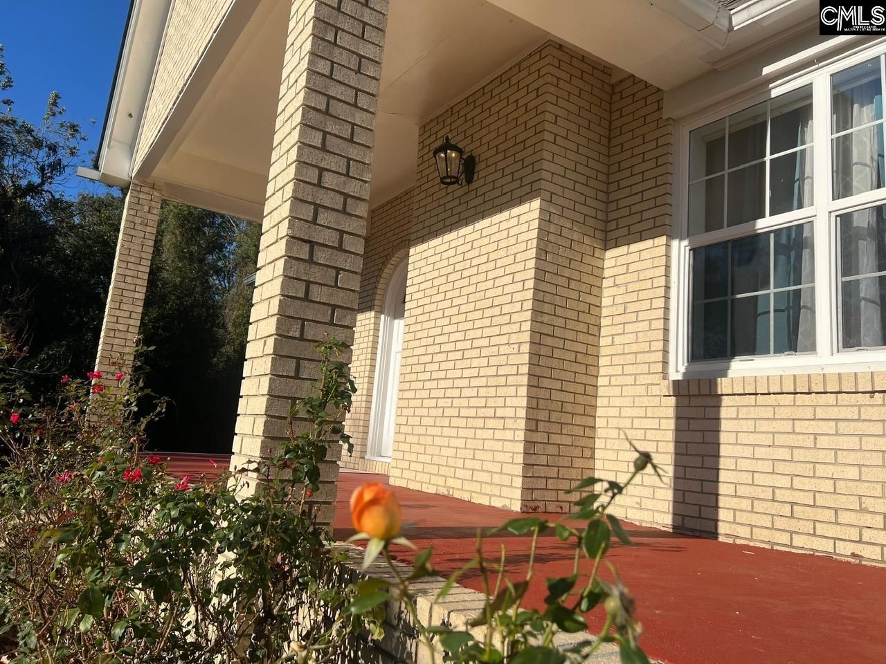 172 S Pine Street Photo 7