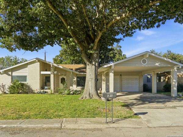 3427 vinecrest, Kirby, TX 78219